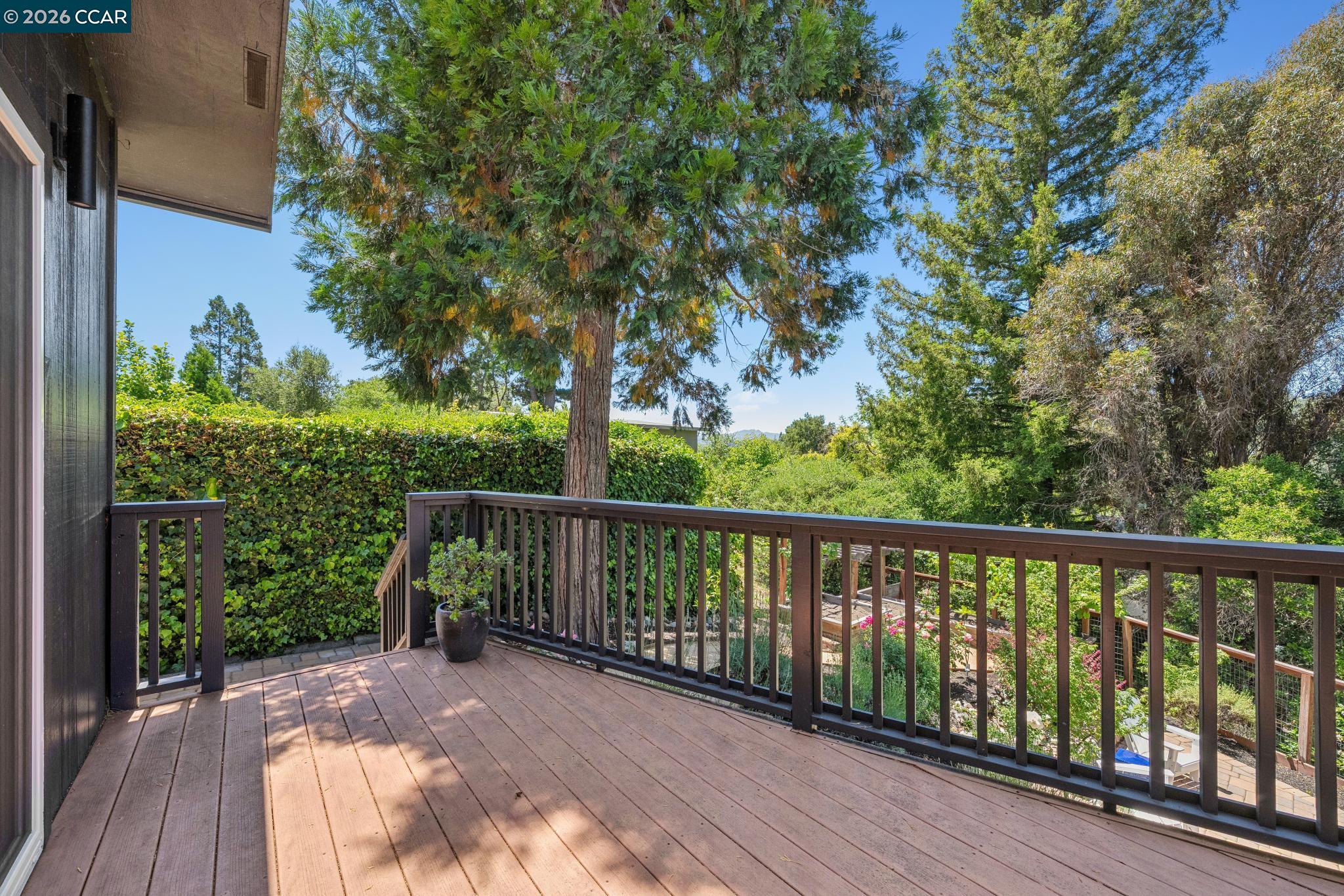 1119 Oak Hill Rd