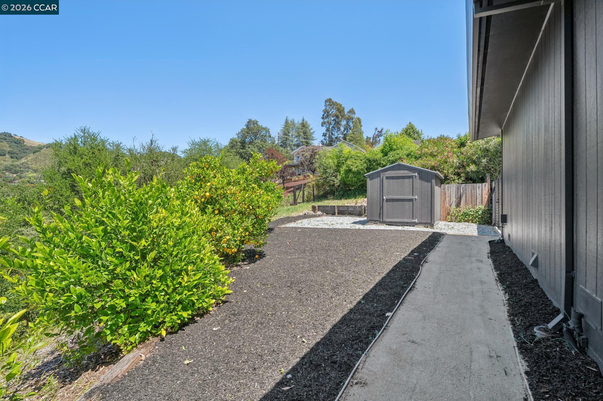 1119 Oak Hill Rd