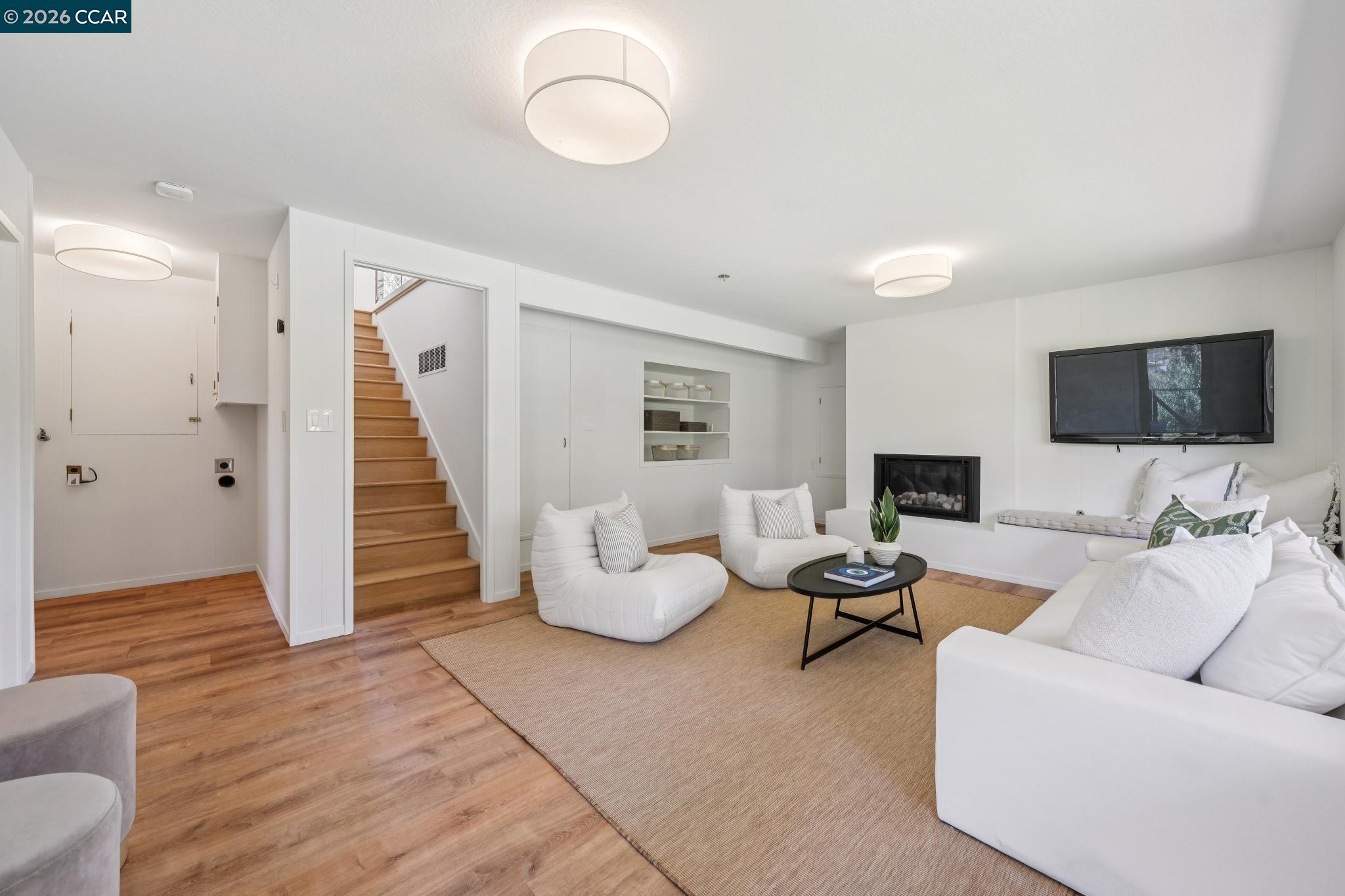 1119 Oak Hill Rd