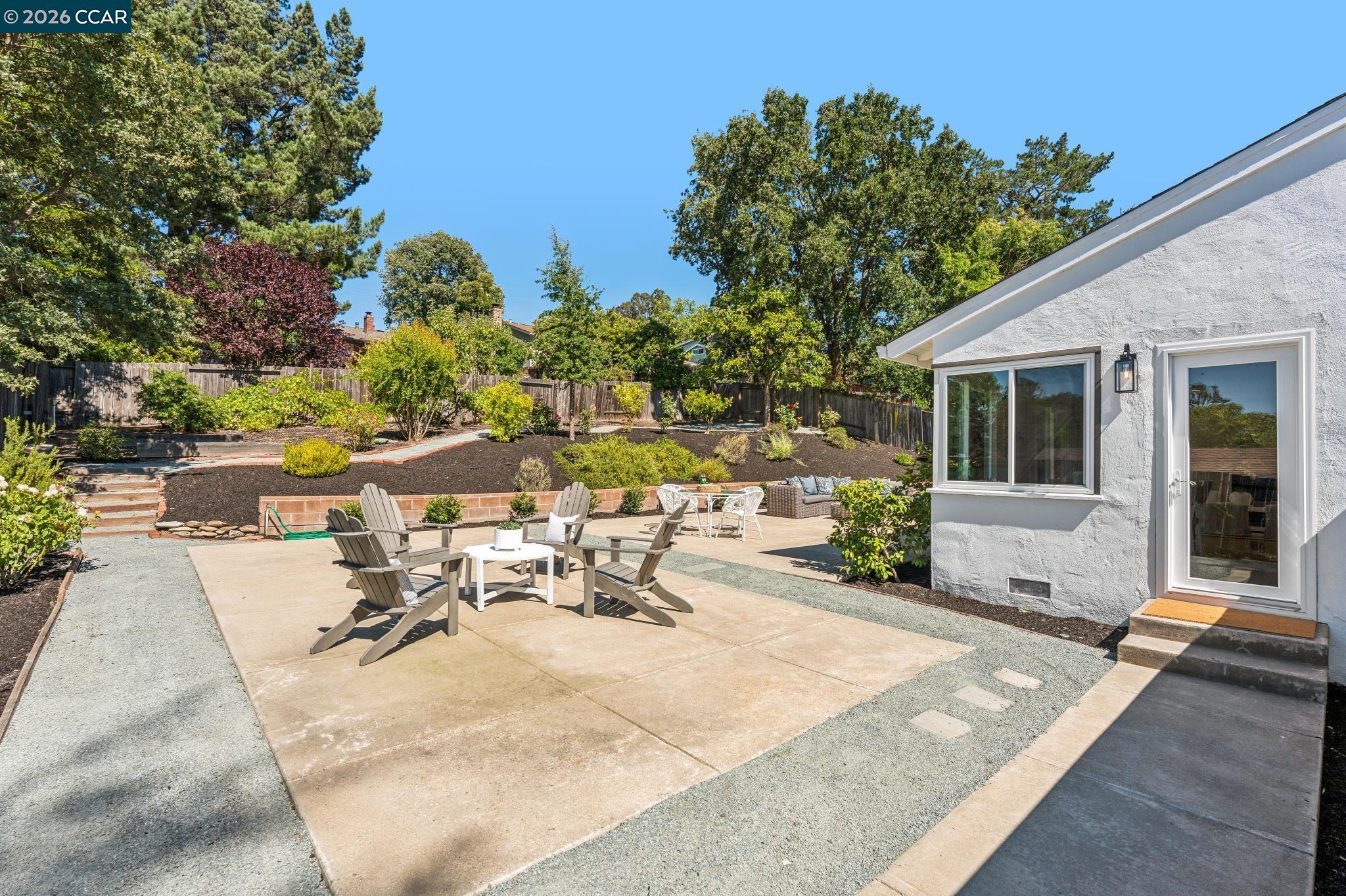 414 Castello Rd