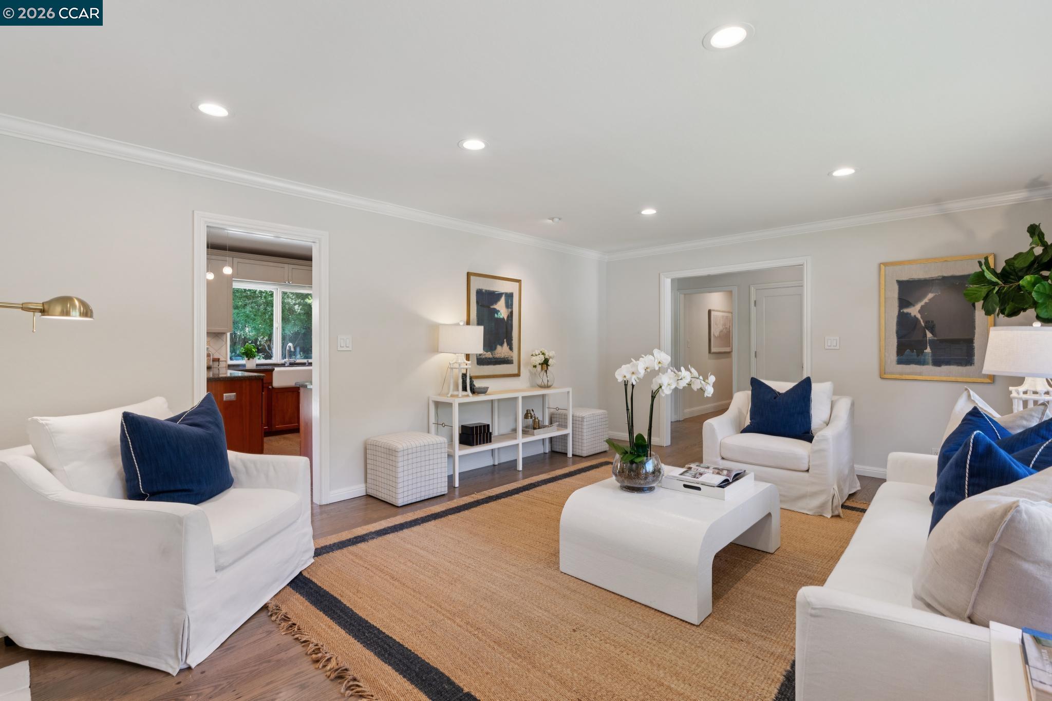 247 Corliss Dr