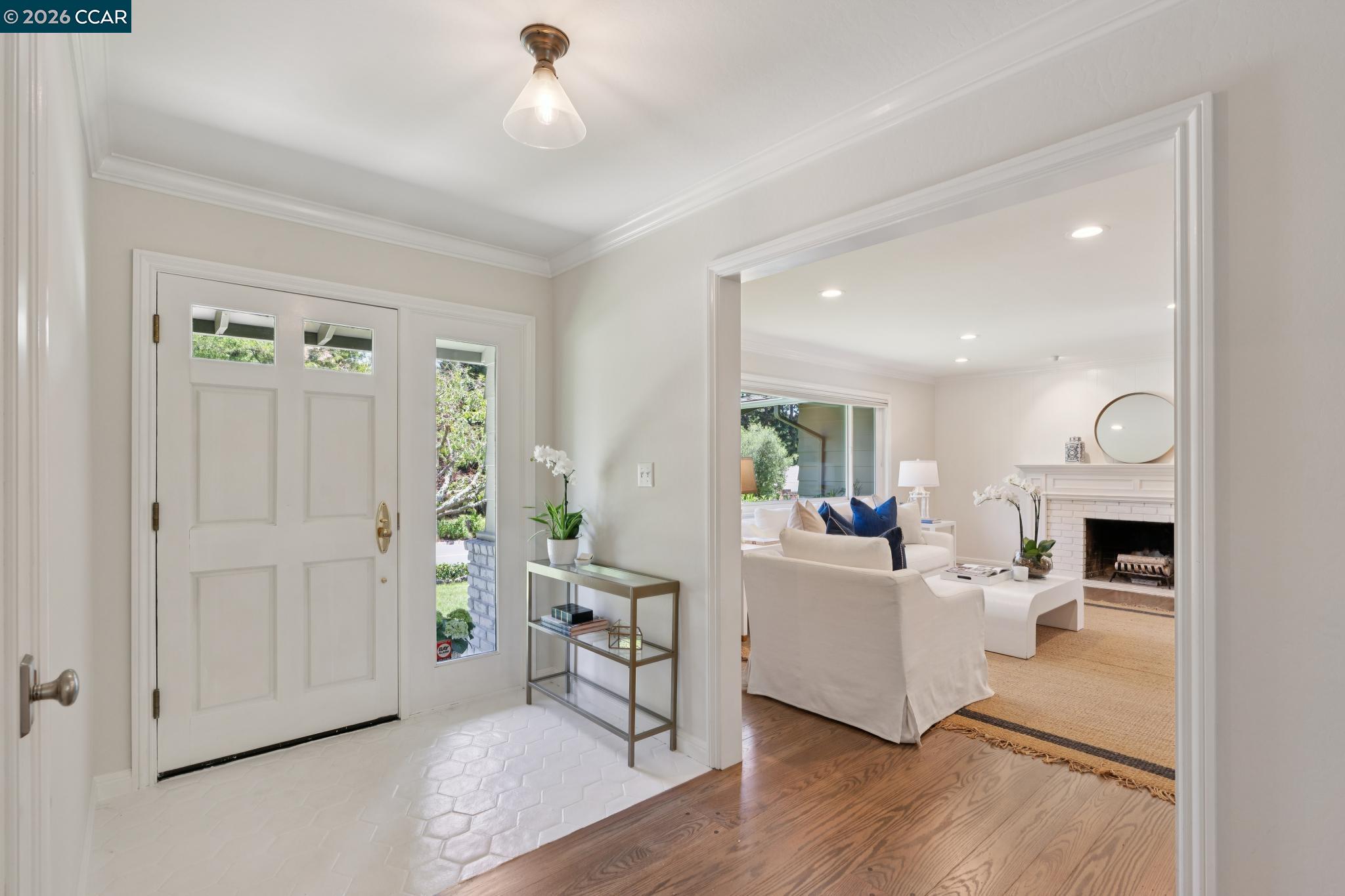247 Corliss Dr