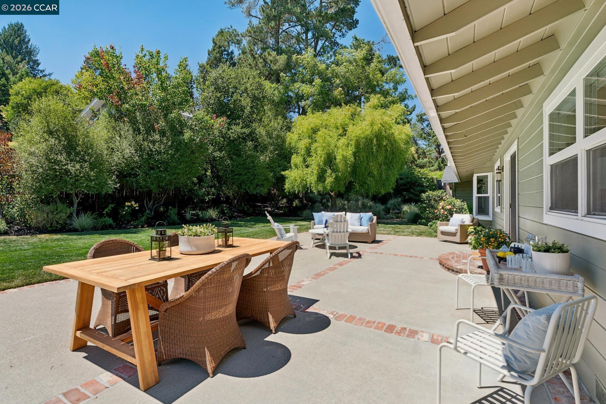 247 Corliss Dr