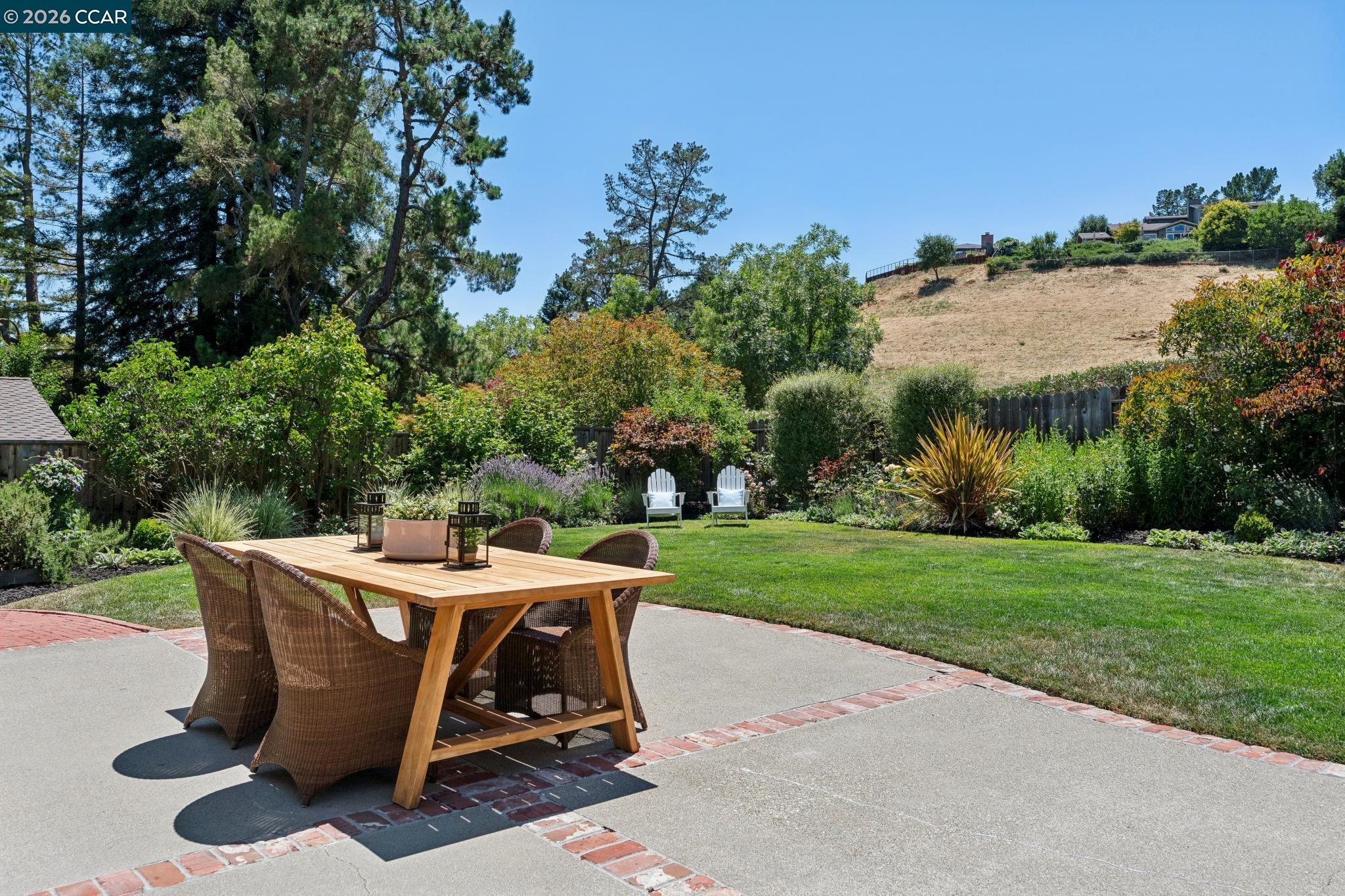 247 Corliss Dr