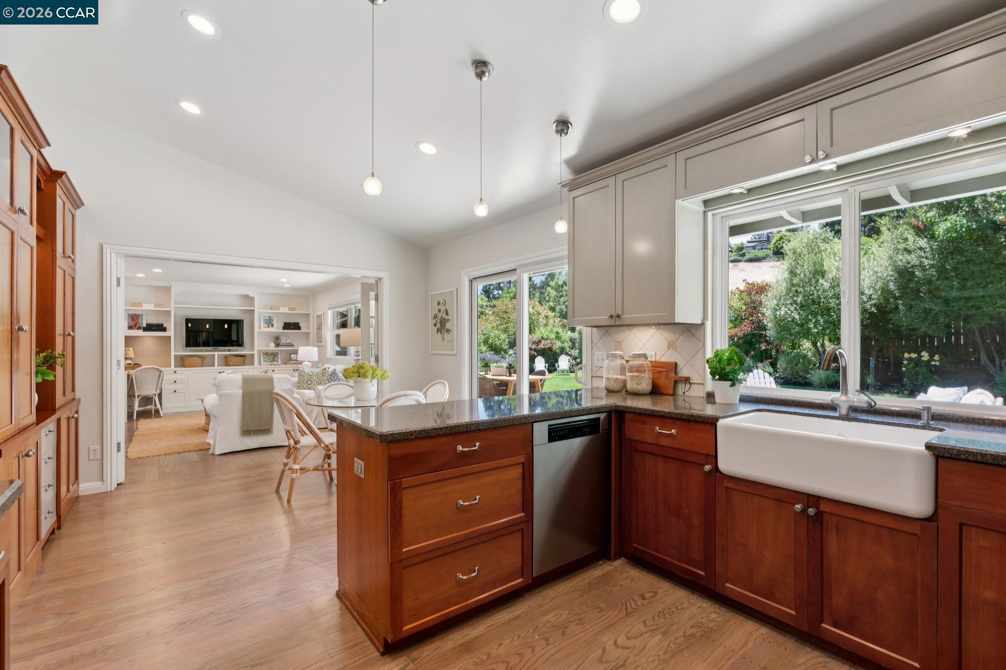 247 Corliss Dr