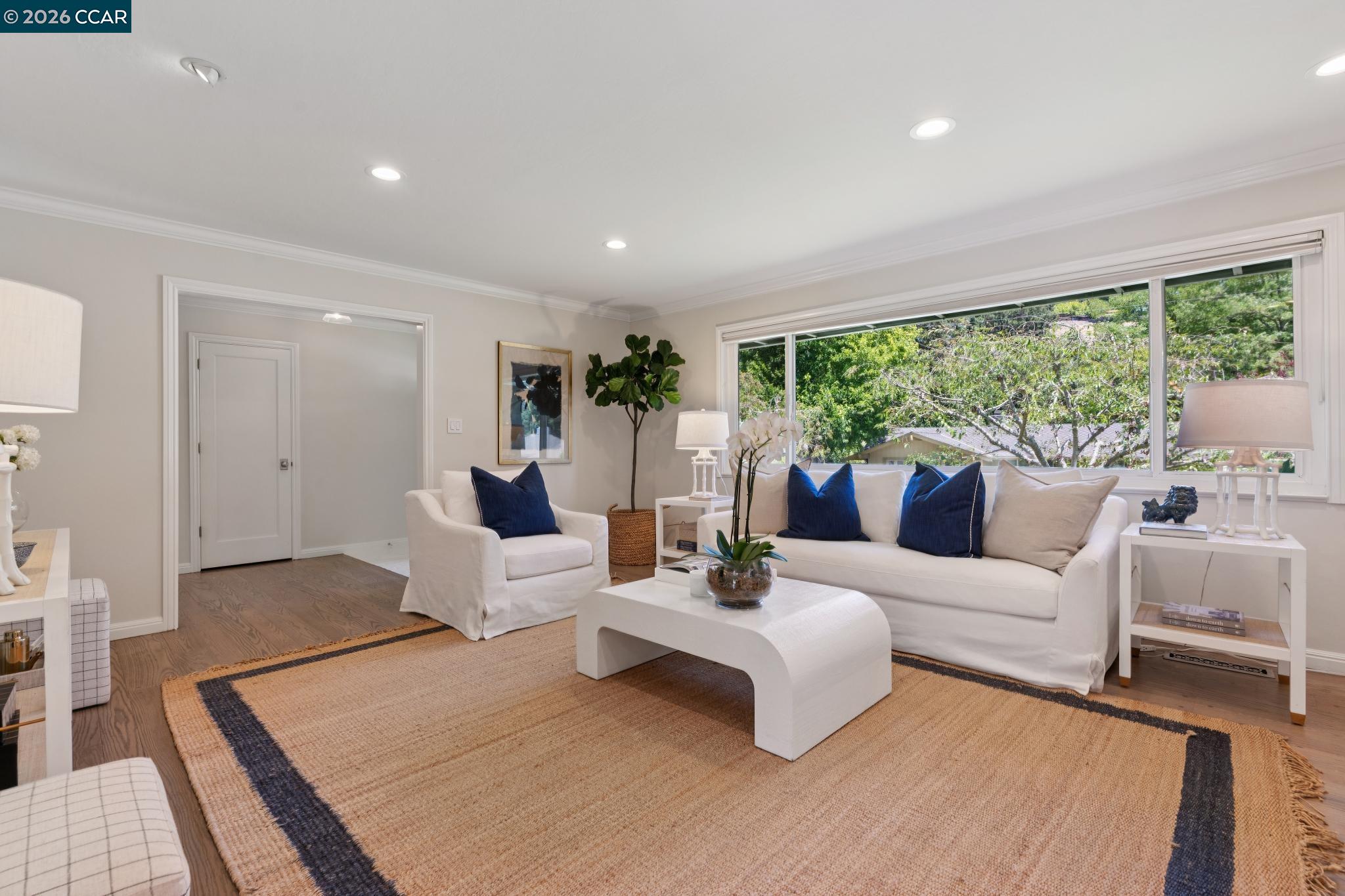 247 Corliss Dr