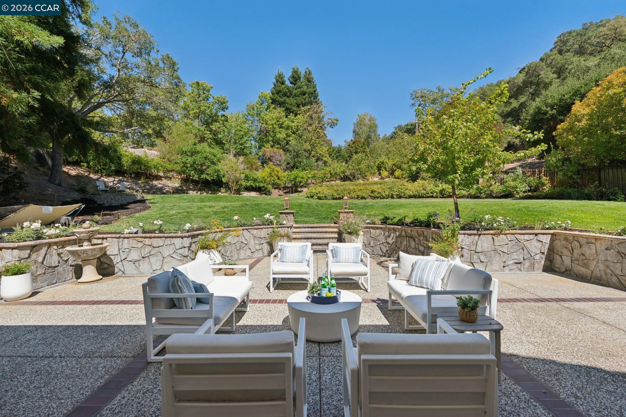 2900 Rohrer Drive