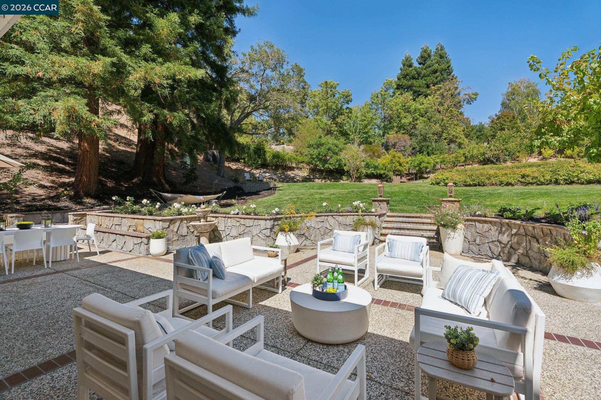 2900 Rohrer Drive