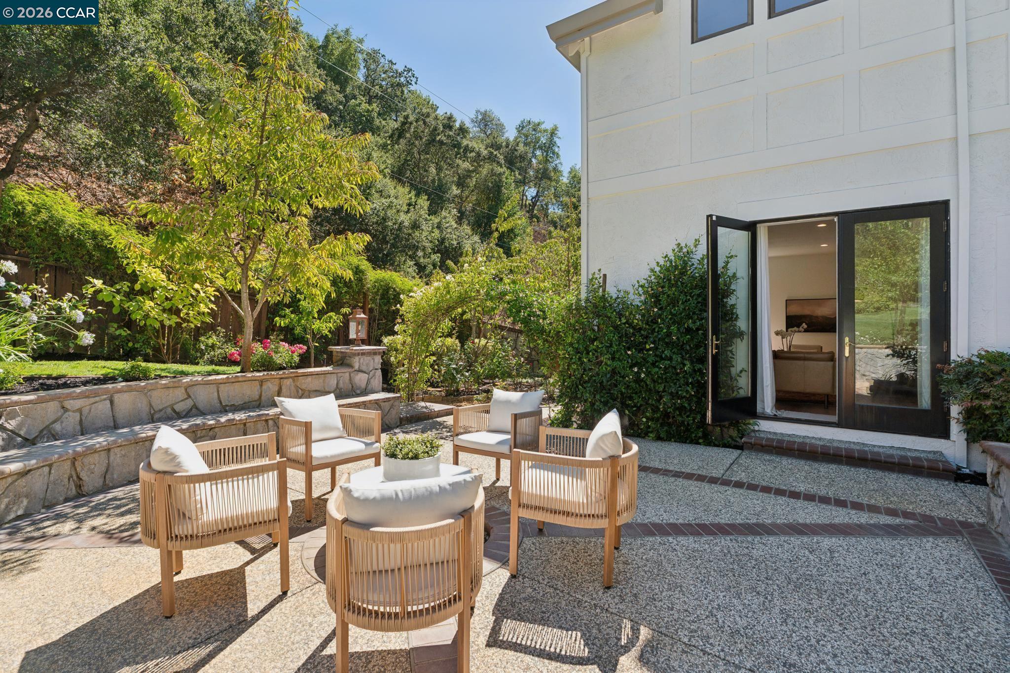 2900 Rohrer Drive