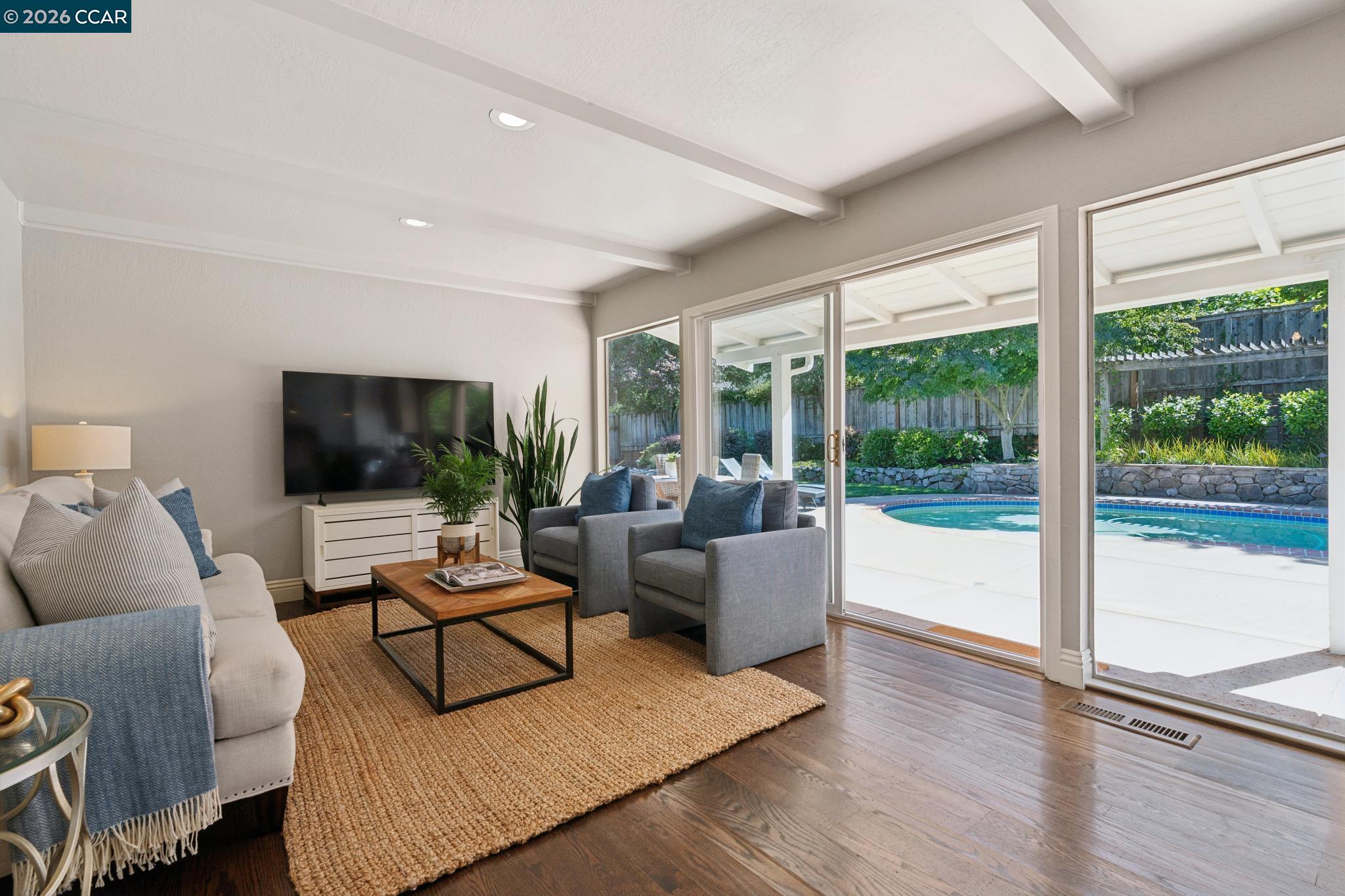 294 Deerfield Dr