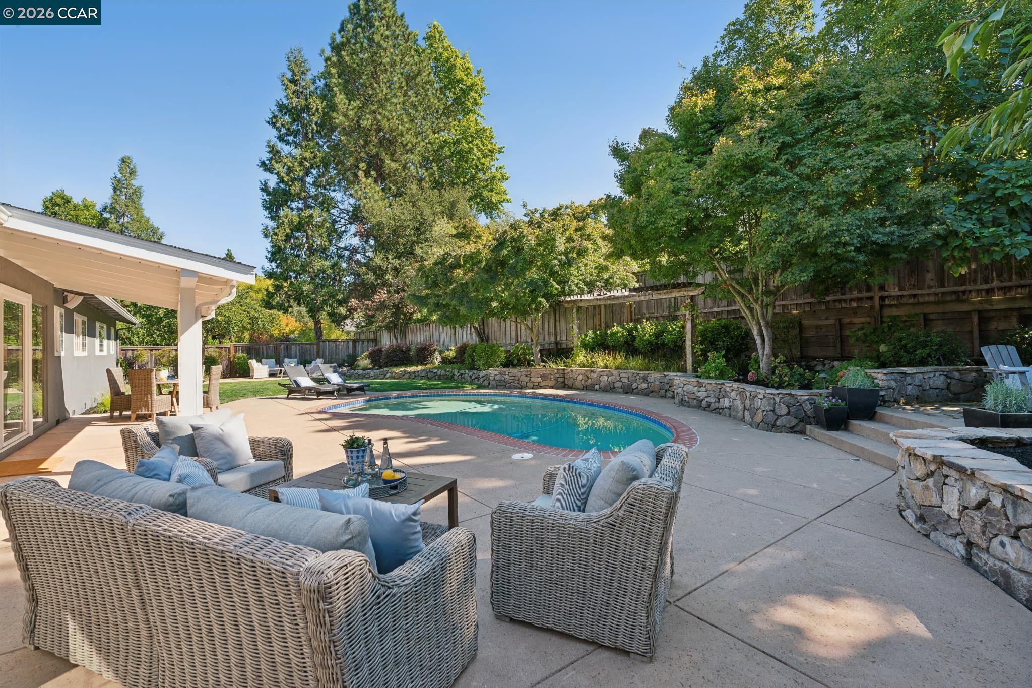 294 Deerfield Dr