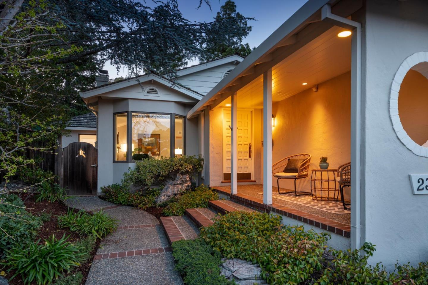 2330 Saint Francis WAY