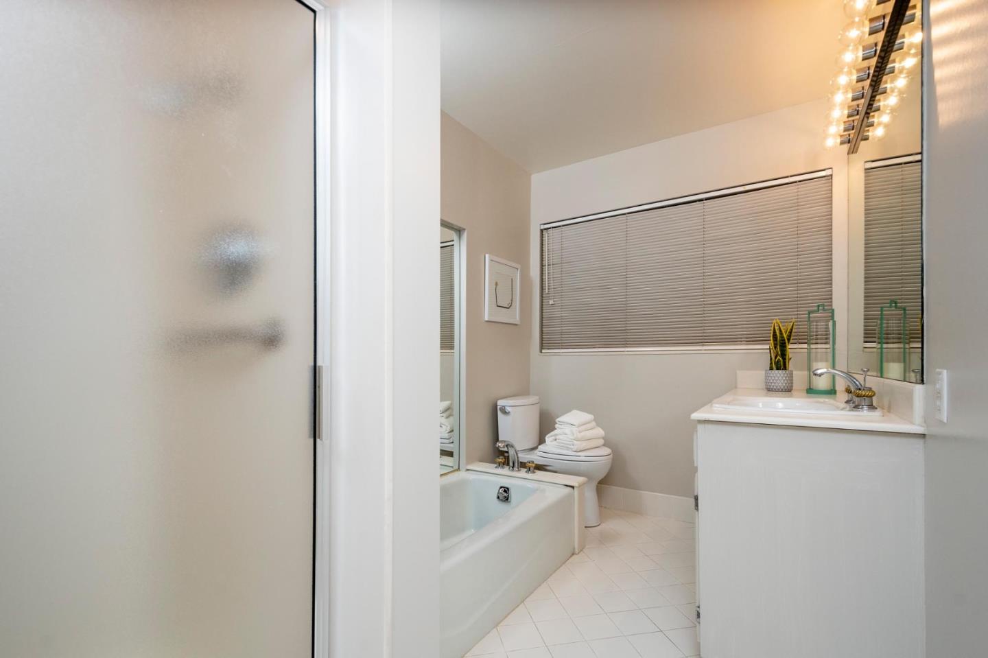 2330 Saint Francis WAY