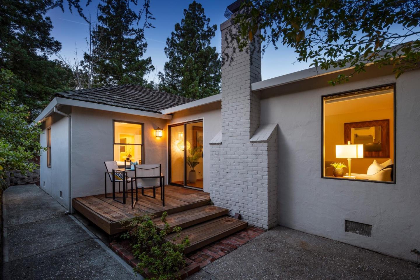 2330 Saint Francis WAY