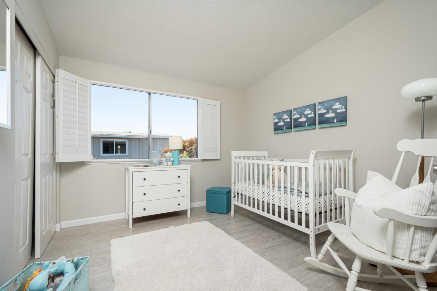 555 Compass CIR