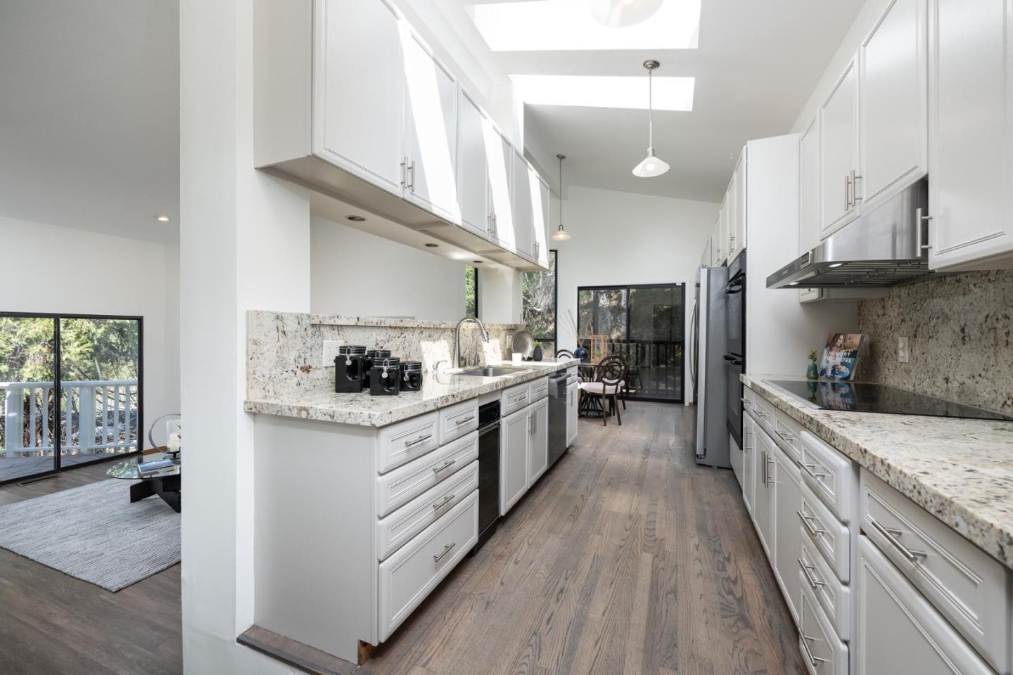 1236 Chula Vista DR