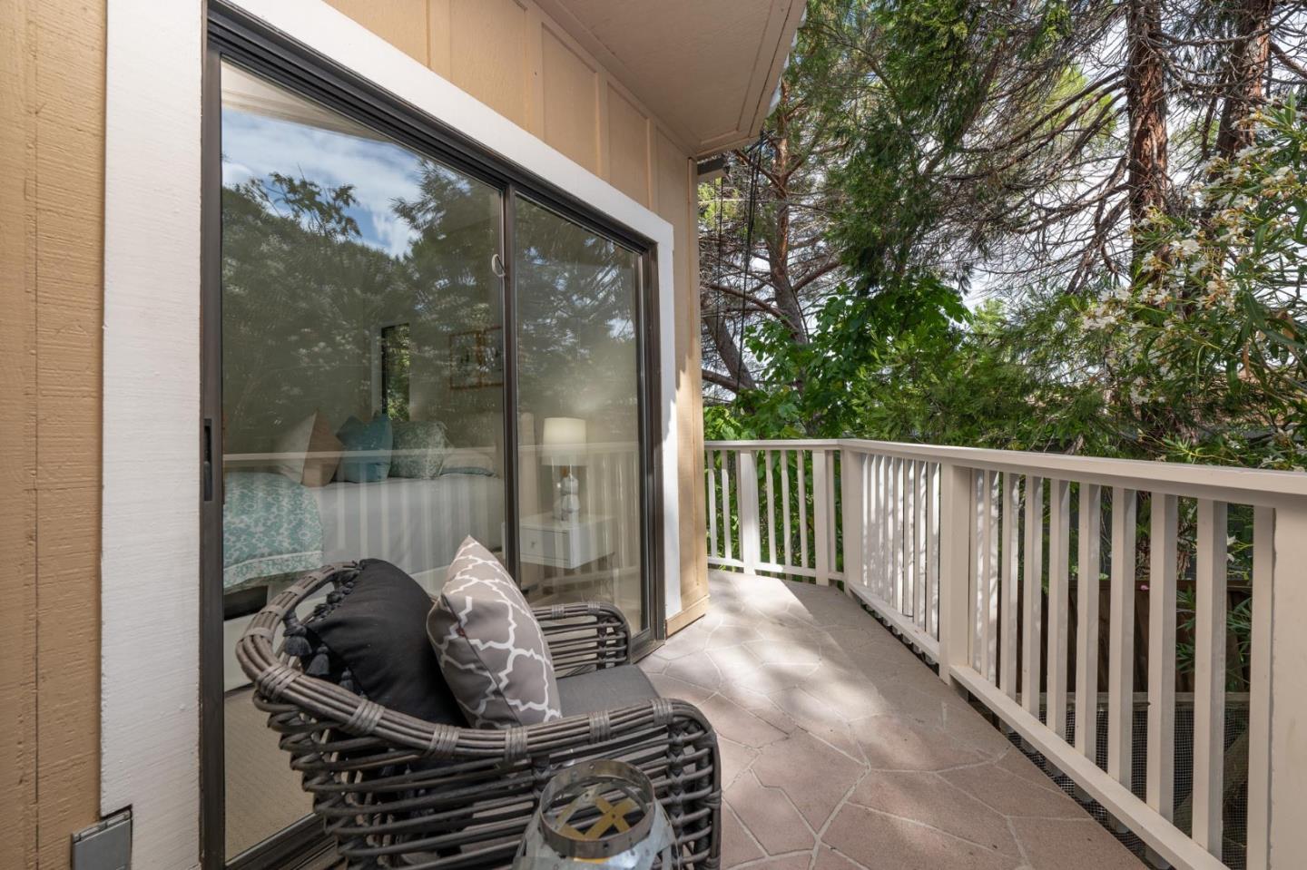 1236 Chula Vista DR