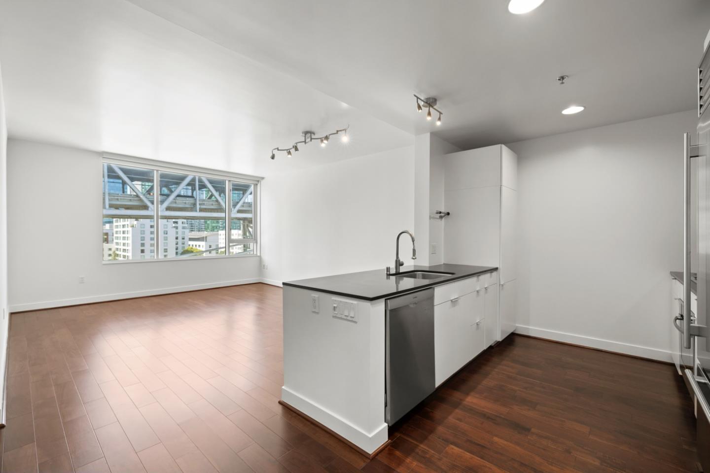 501 Beale ST 10E