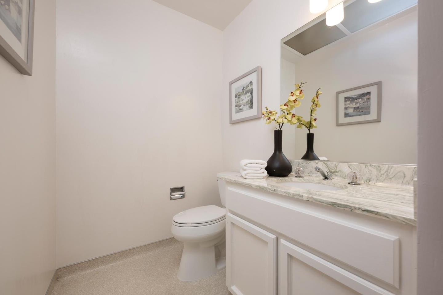 150 Crestview DR