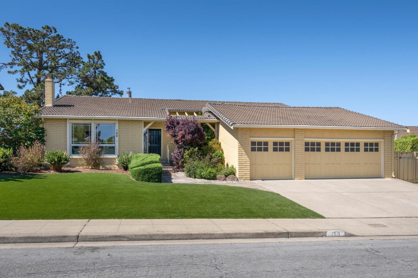 150 Crestview DR