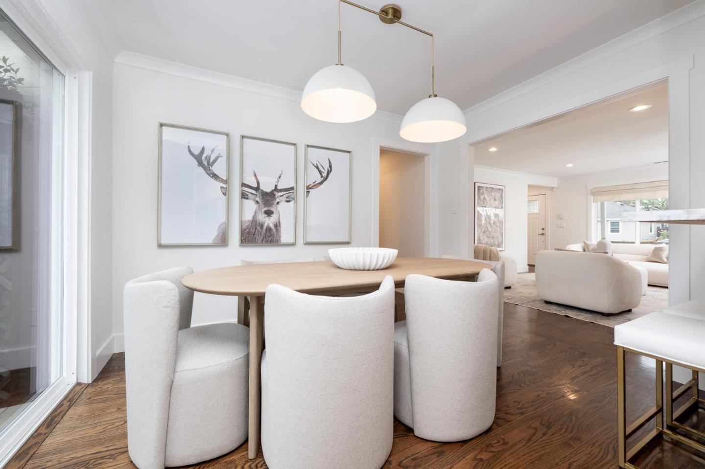 1144 Hawthorne Drive