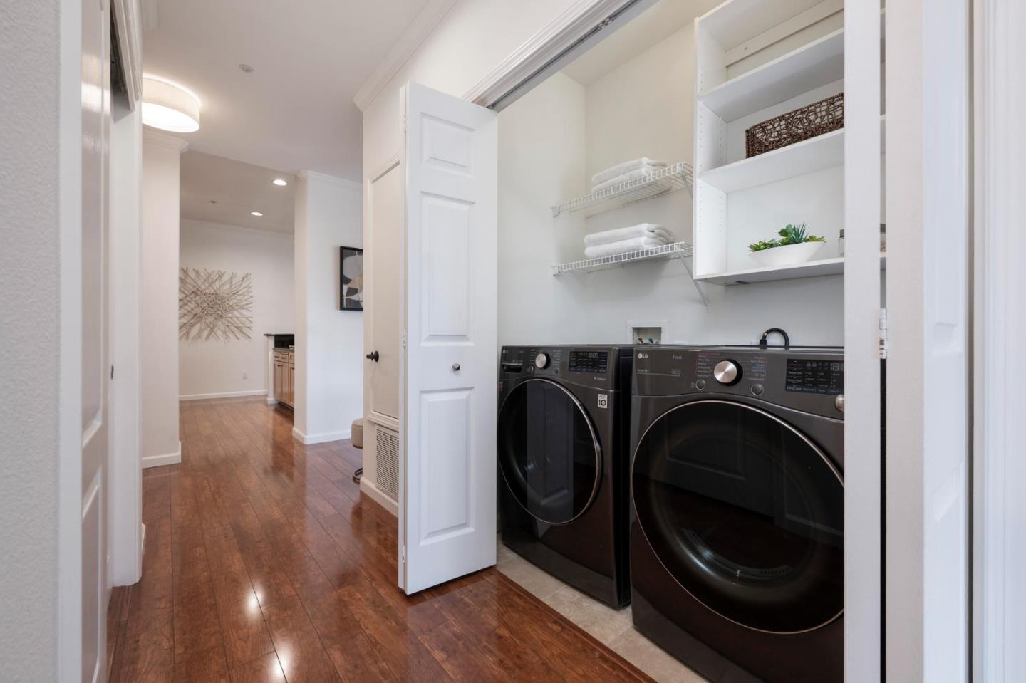 111 Saint Matthews Avenue 402