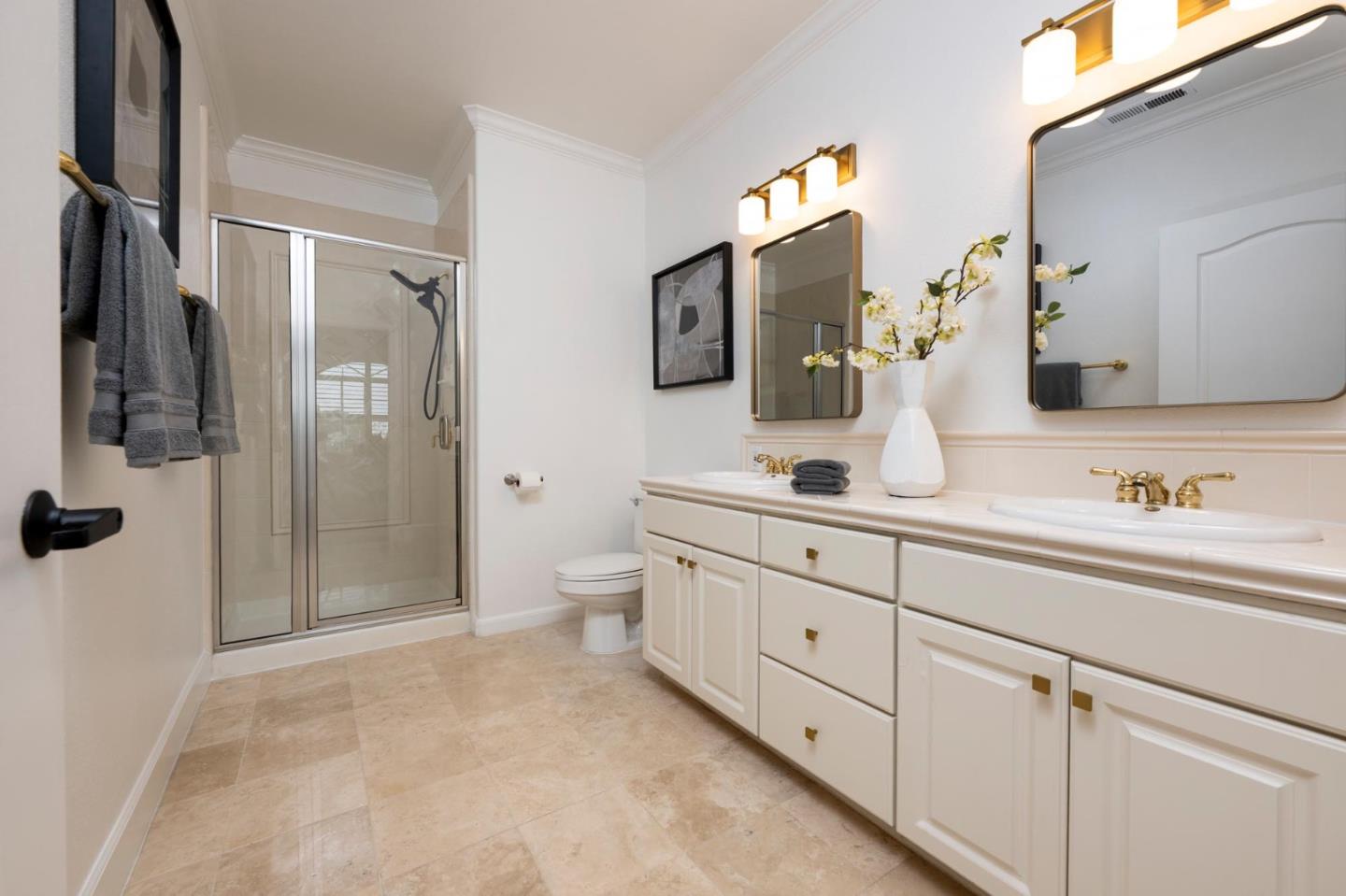 111 Saint Matthews Avenue 402