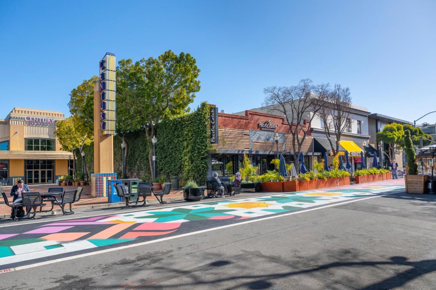 111 Saint Matthews Avenue 402