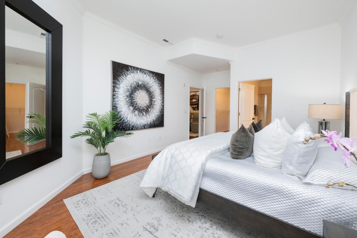 111 Saint Matthews Avenue 402