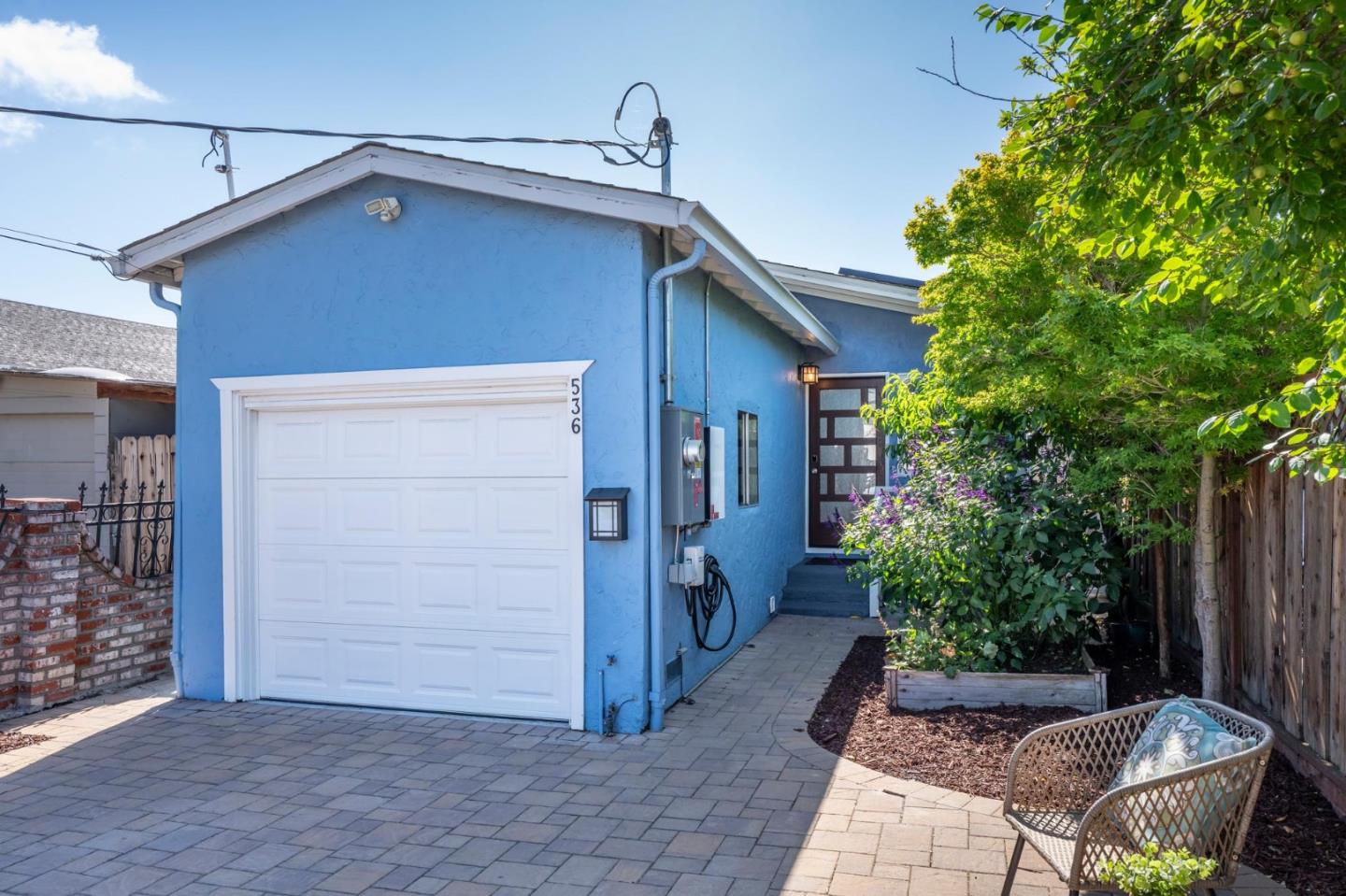 536 Stanford Avenue