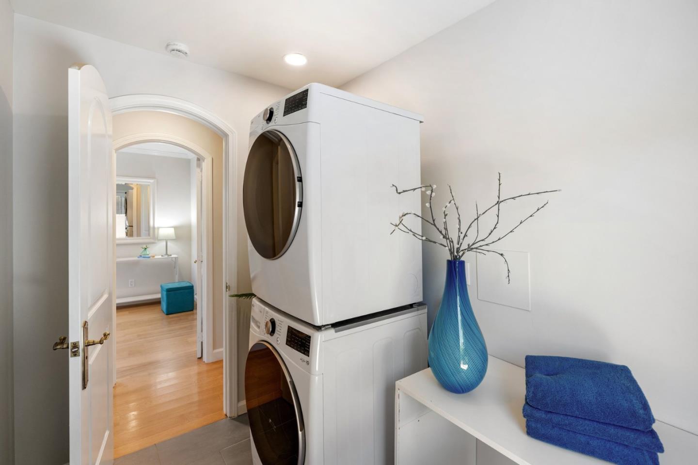 103 Winding WAY