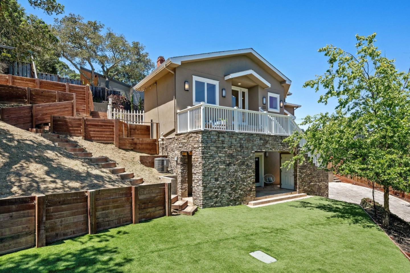103 Winding WAY