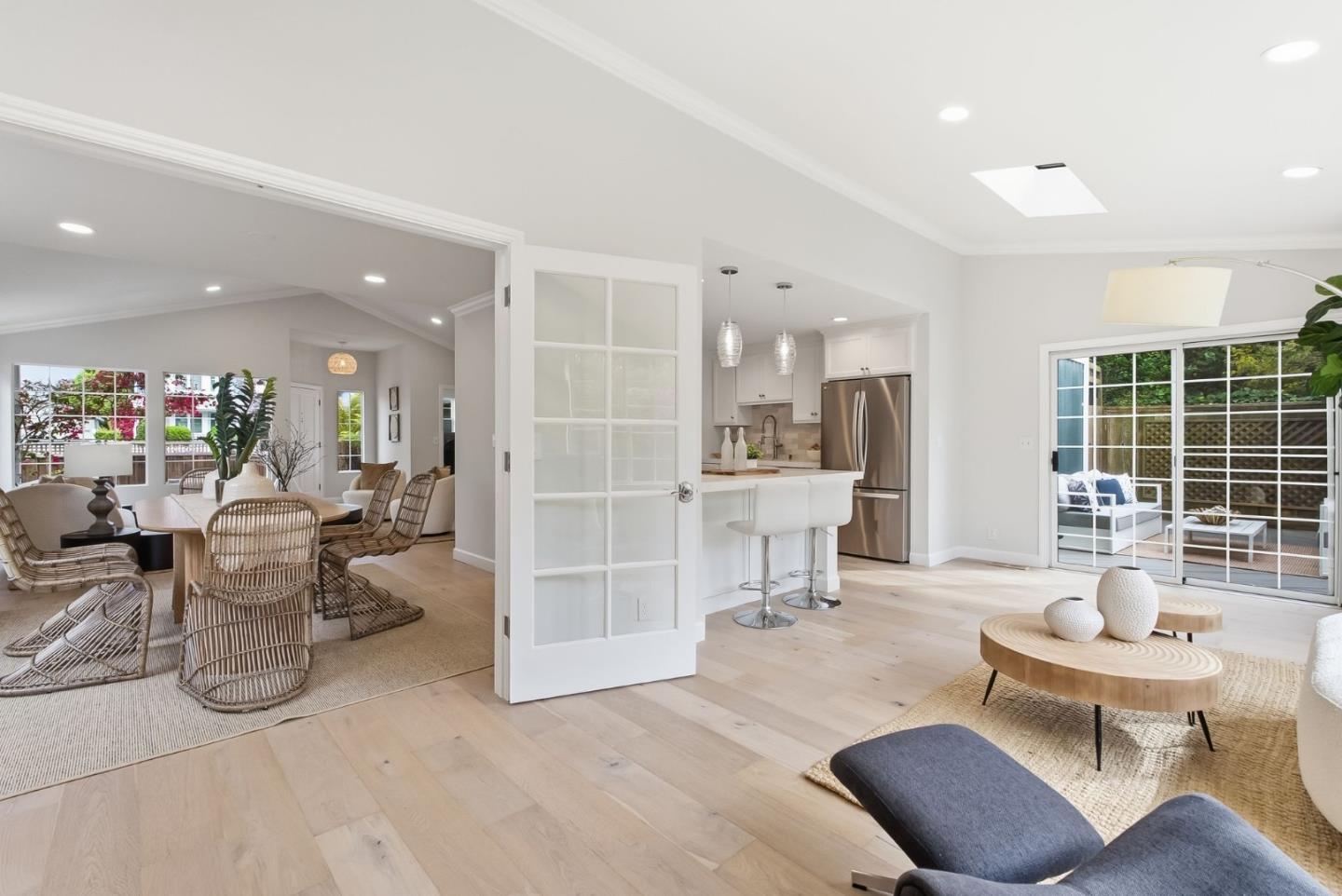 1384 Peralta RD