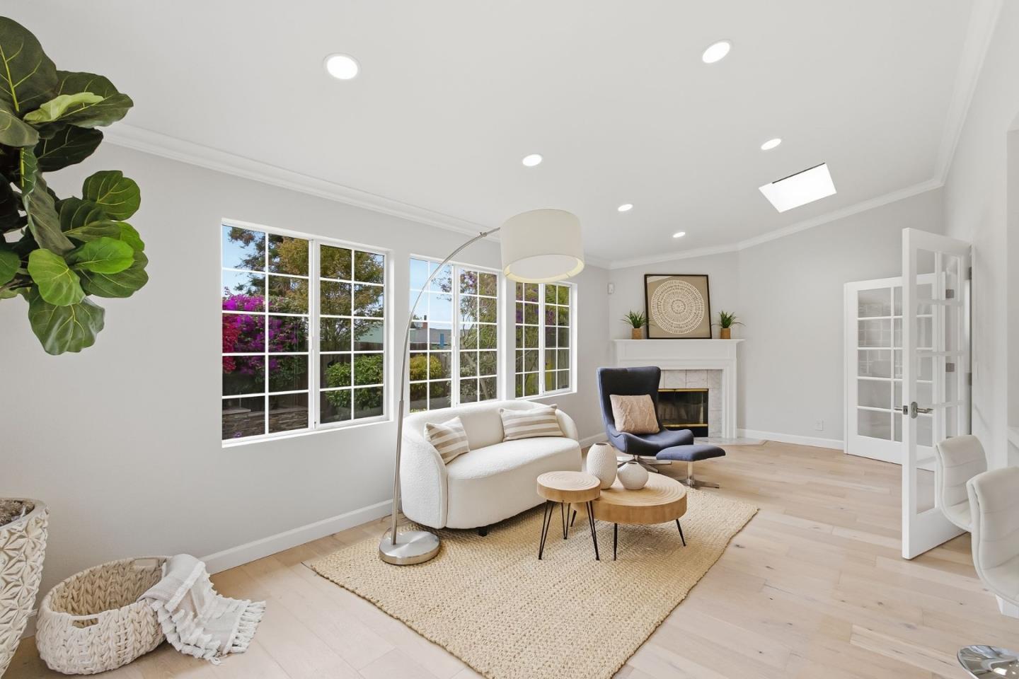 1384 Peralta RD