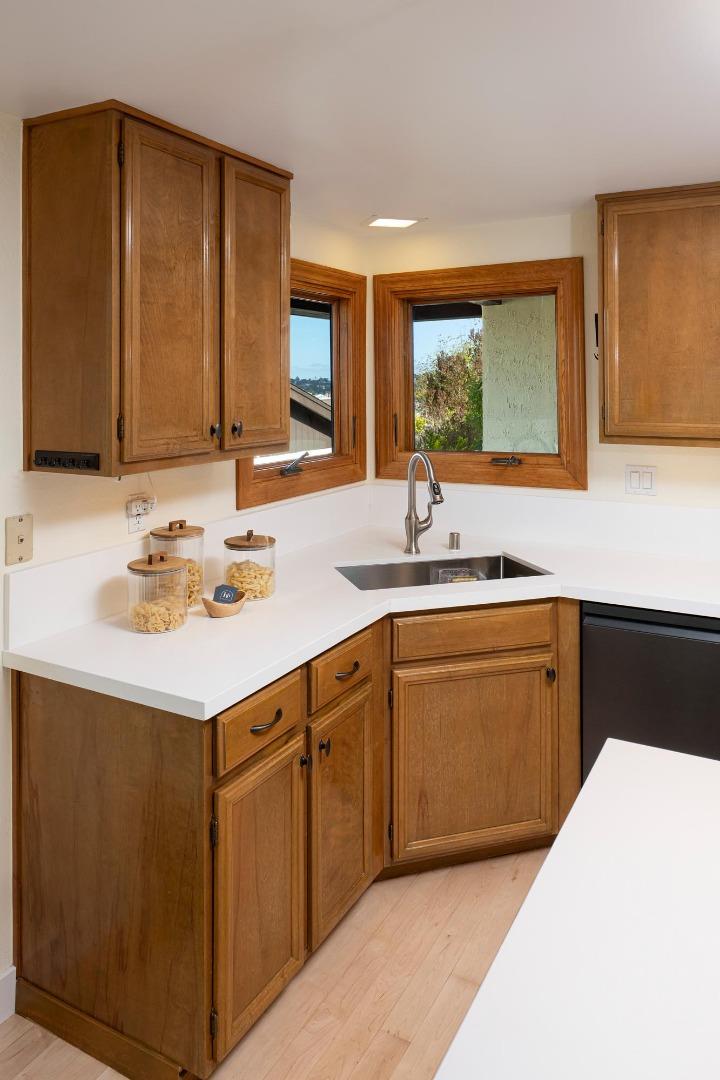 2318 Hastings DR