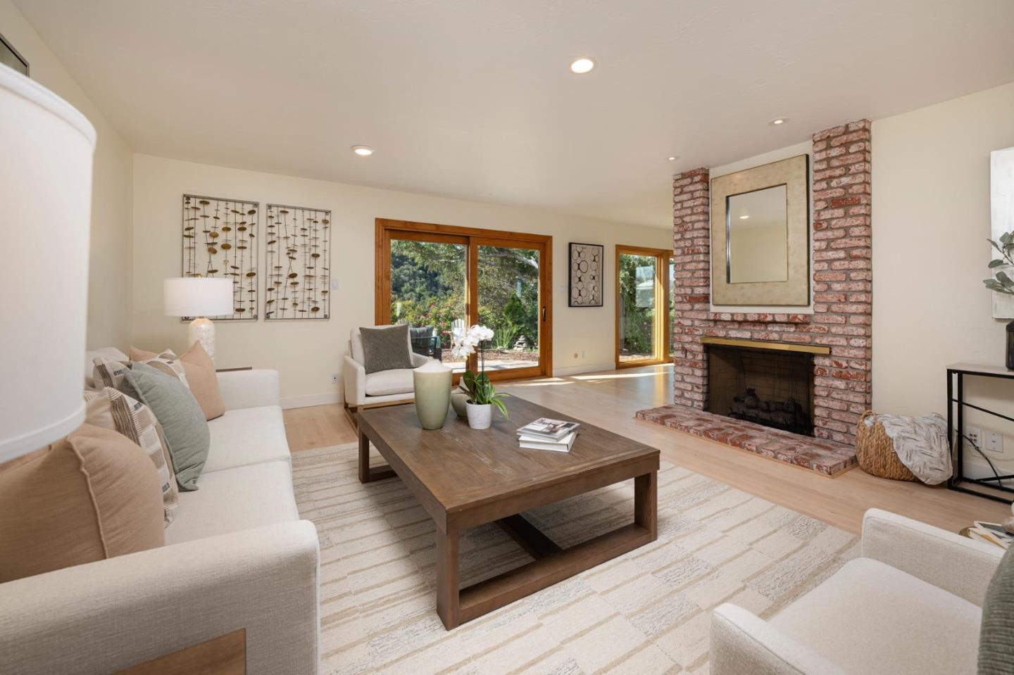 2318 Hastings DR