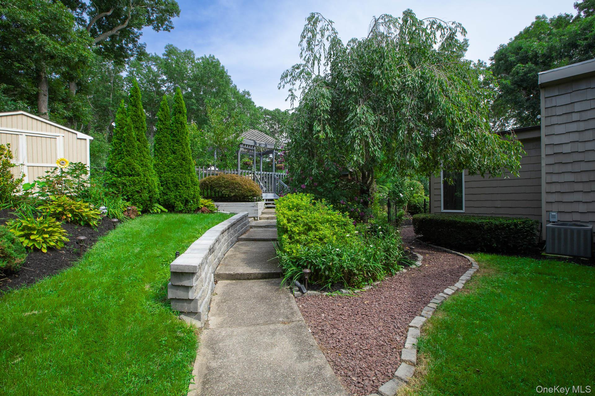 30 Long Pond Road