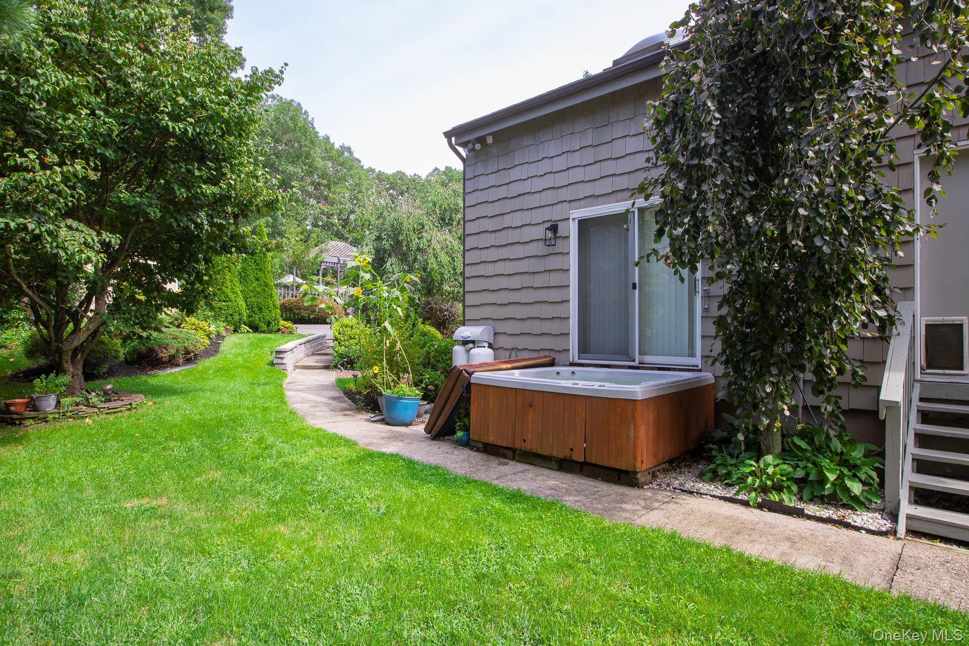 30 Long Pond Road