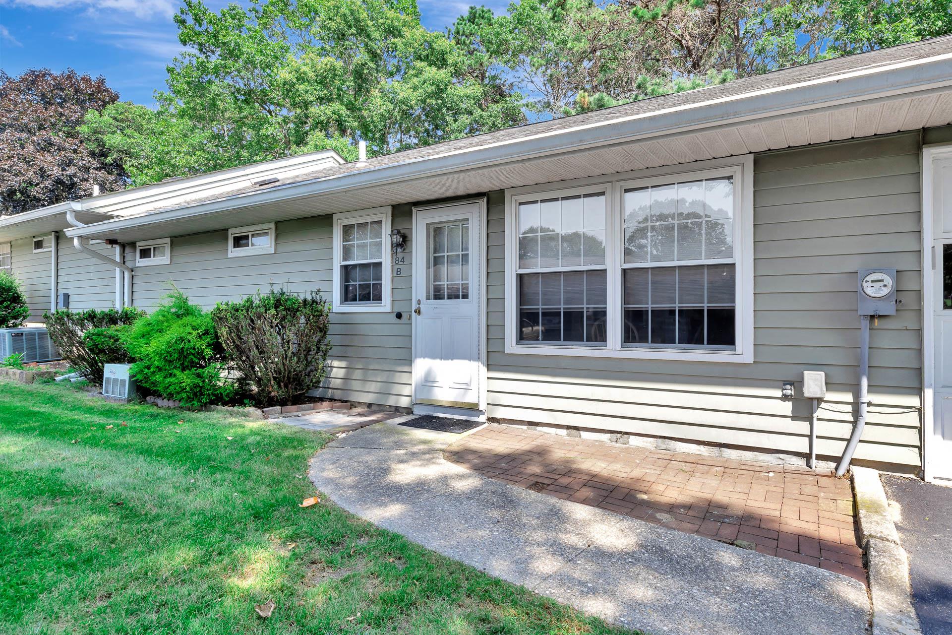 384 Woodbridge Drive Unit: B