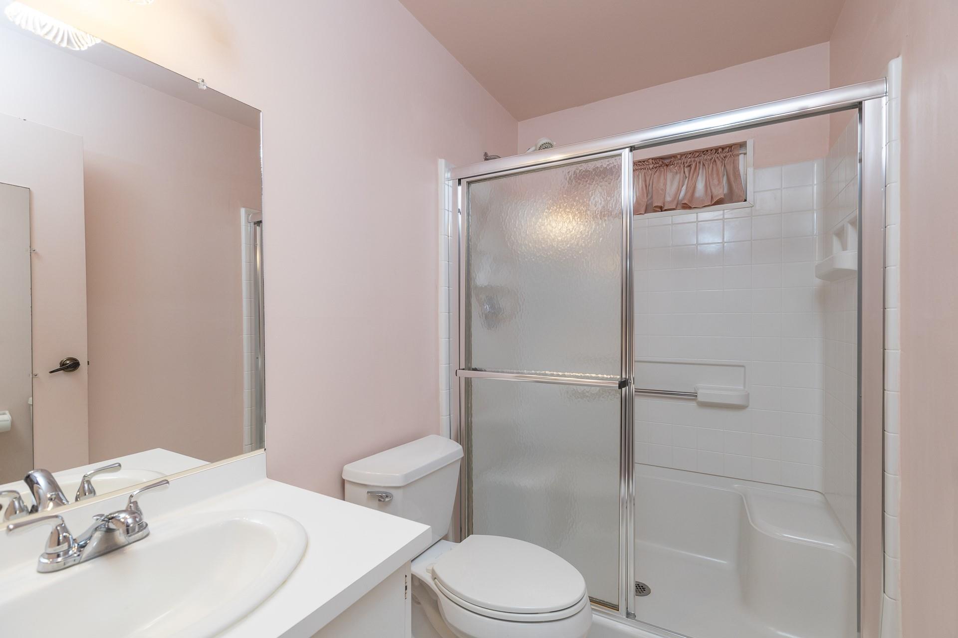 384 Woodbridge Drive Unit: B