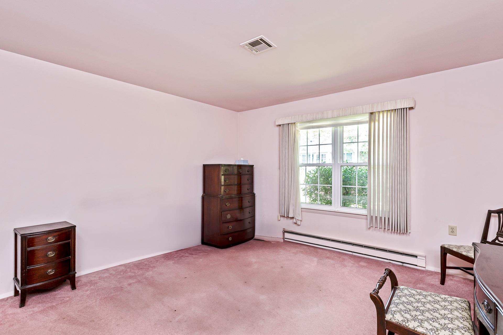 384 Woodbridge Drive Unit: B