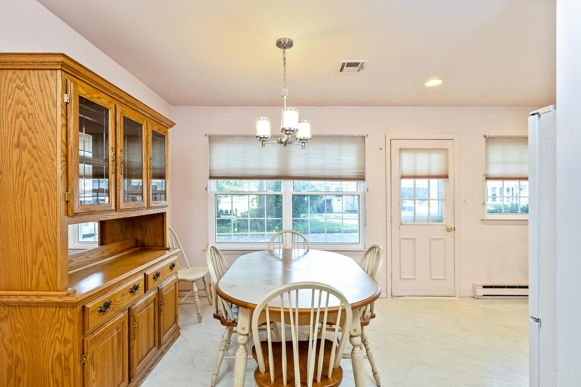 384 Woodbridge Drive Unit: B
