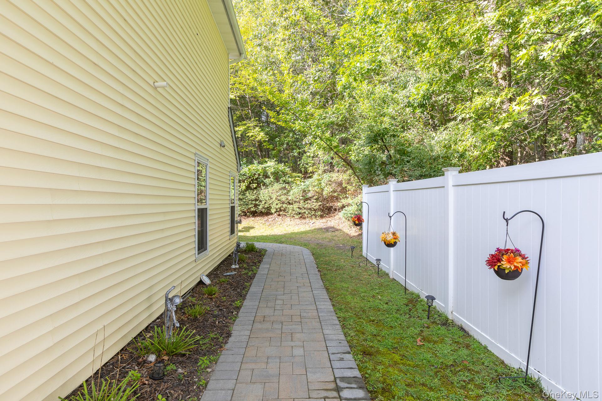 15 Cloister Lane