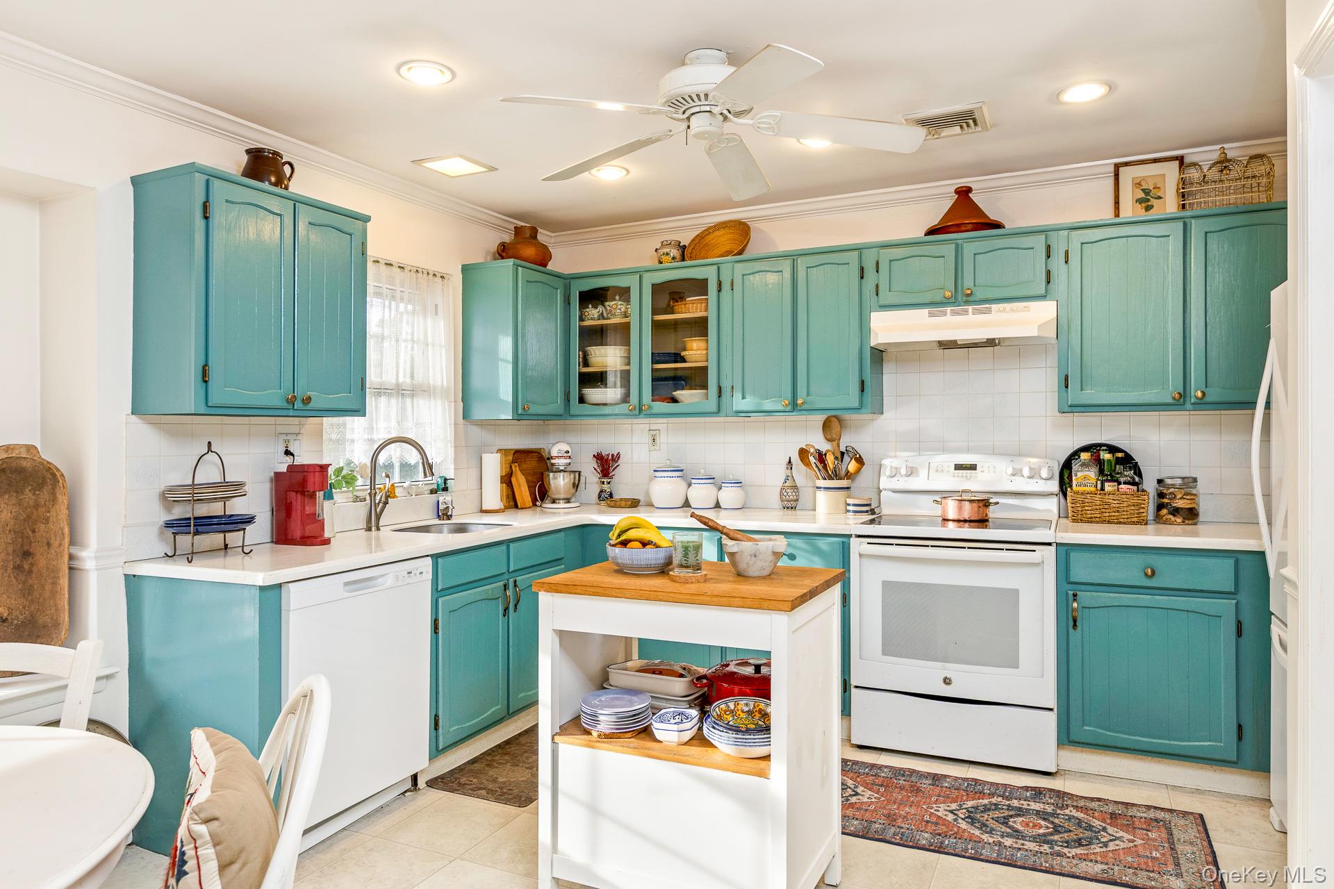 475 Darwen Drive Unit: B