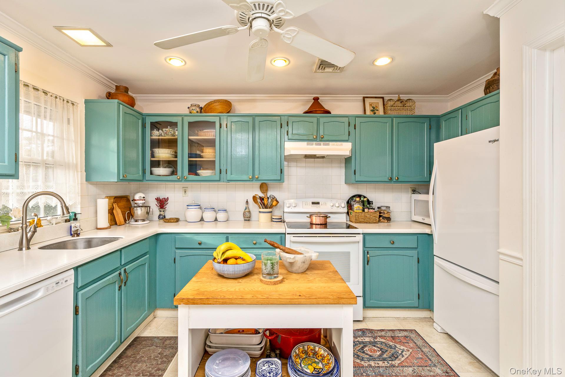 475 Darwen Drive Unit: B