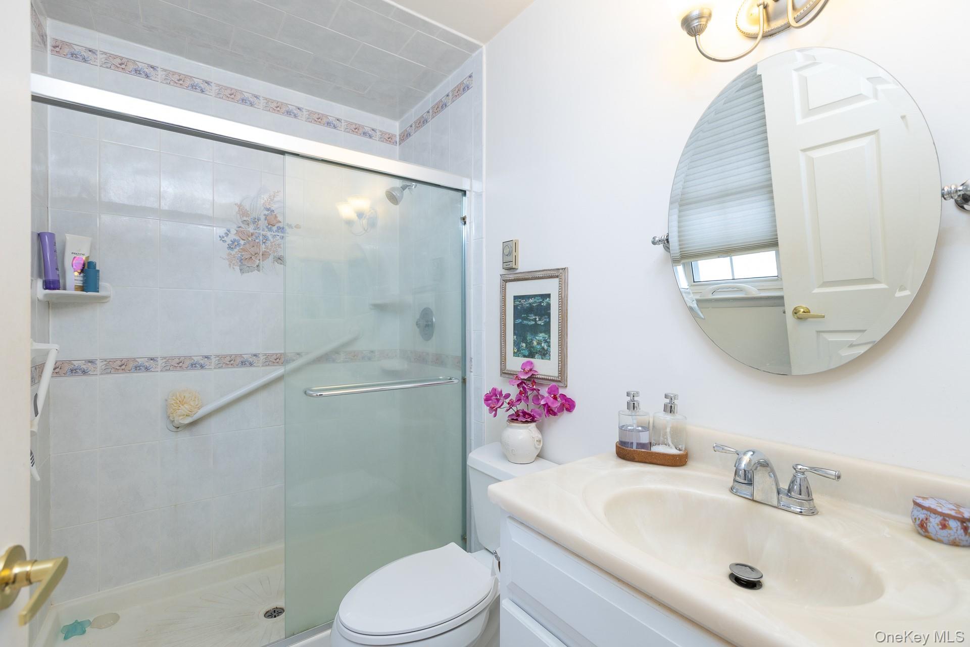 475 Darwen Drive Unit: B