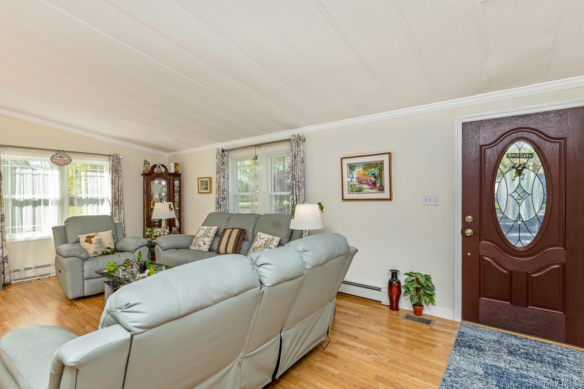 1407 Middle Road Unit: 83