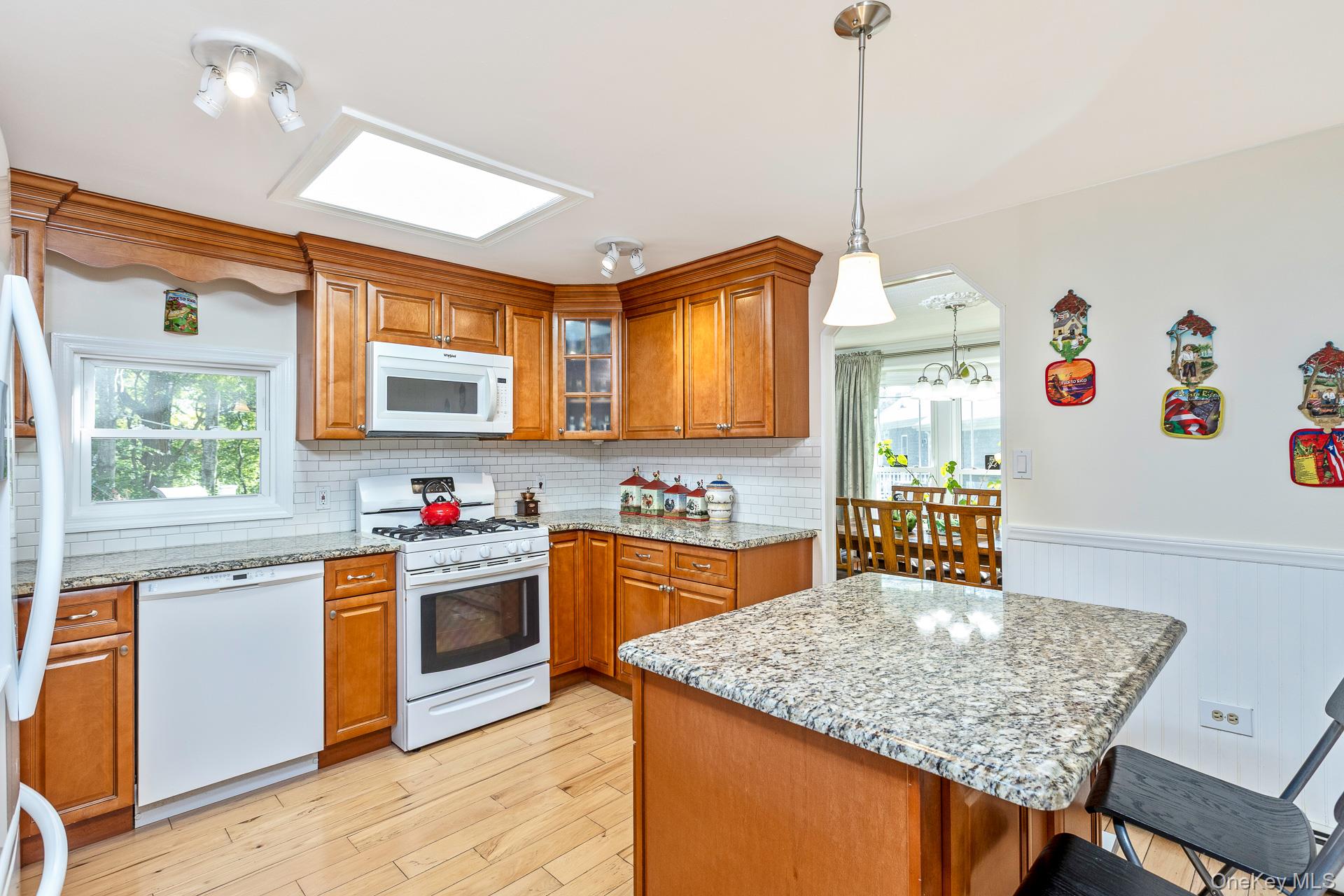 1407 Middle Road Unit: 83