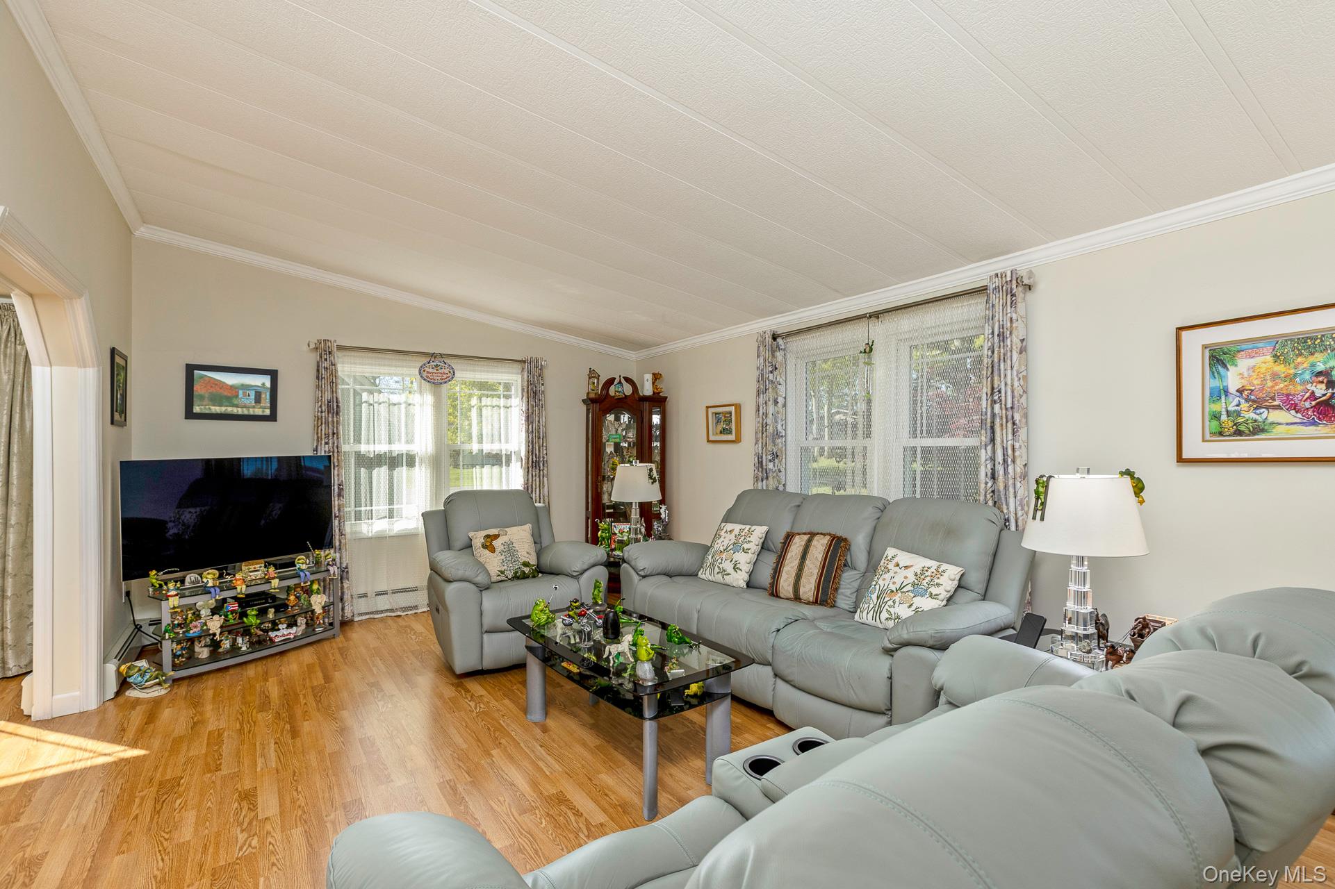 1407 Middle Road Unit: 83
