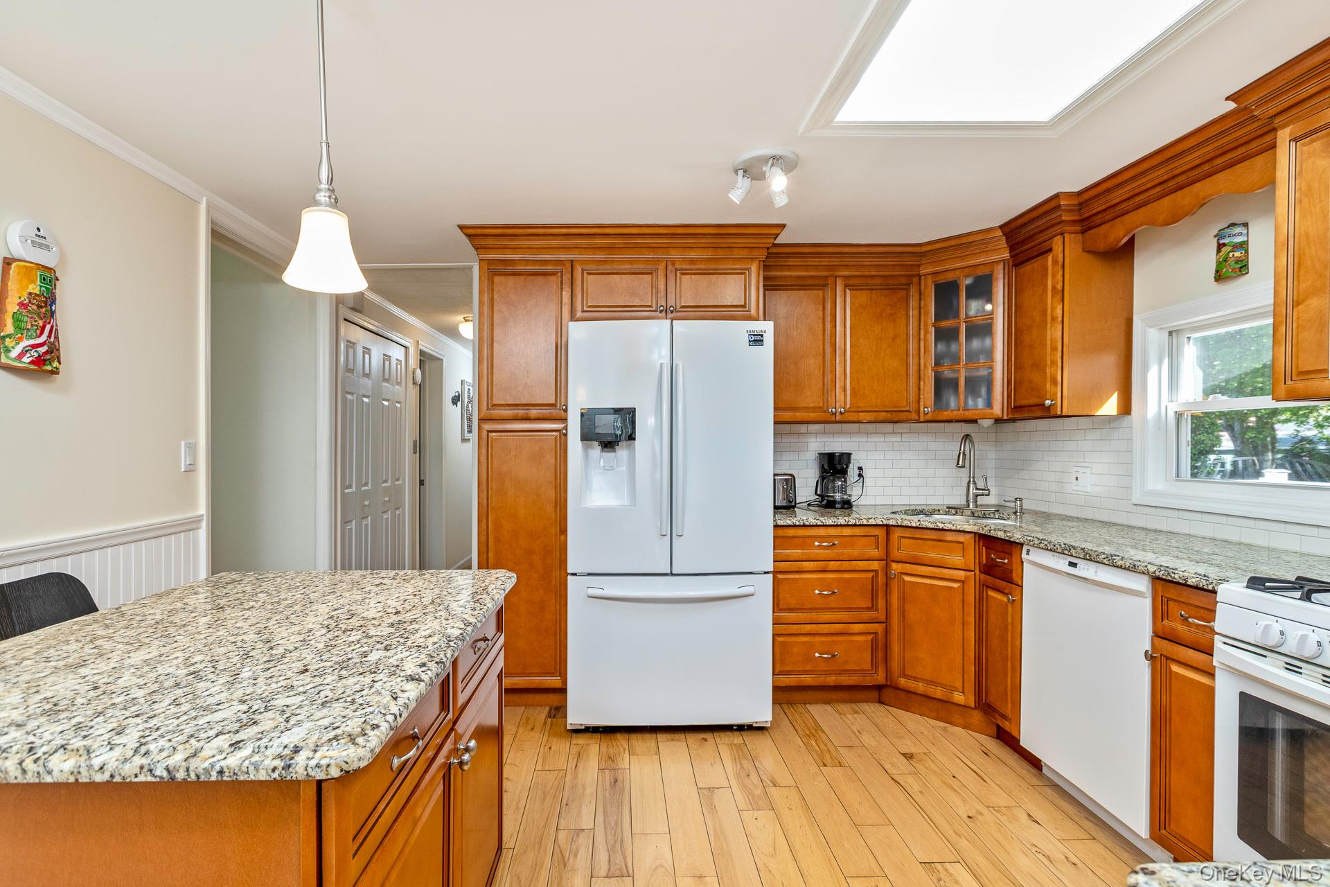 1407 Middle Road Unit: 83